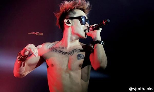 Những khoảnh khắc "cực tình củm" của cặp Donghae - Eunhyuk 1