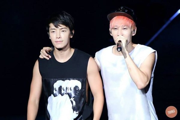 Những khoảnh khắc "cực tình củm" của cặp Donghae - Eunhyuk 24