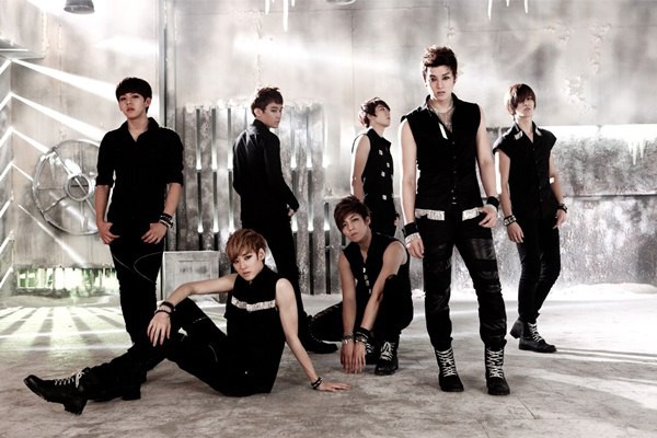 Dongho rời U-KISS vì quá mệt mỏi 1