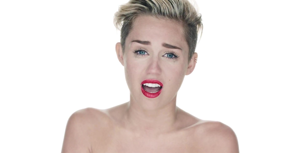 Fan "cười bò" với MV hội tụ Miley Cyrus, Lady Gaga, Katy Perry... 8