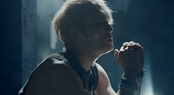 Jaejoong tung MV trở lại, thống trị iTunes 8 quốc gia 2