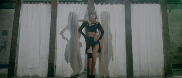 miss A trở lại với MV... múa xà 1