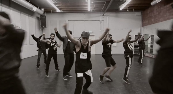 Taeyang nhảy "quên trời đất" trong ca khúc của G-Dragon 2