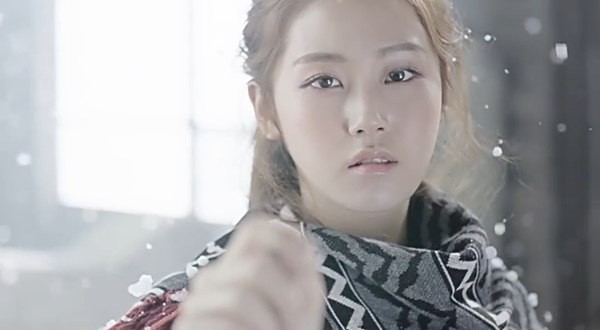 Mùa đông lung linh trong các MV của sao Kpop (P.2) 7