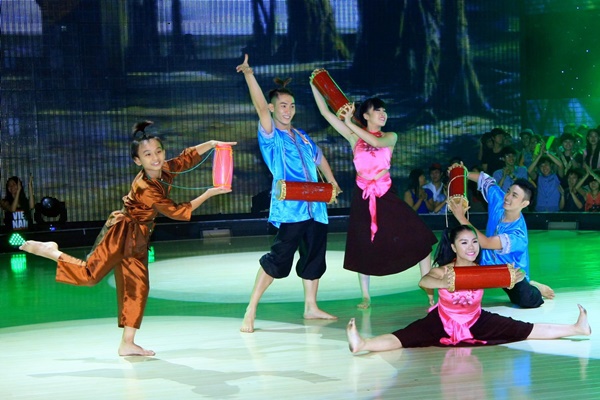 Got To Dance: Hồ Vĩnh Khoa khoe bụng 6 múi trên sân khấu 13