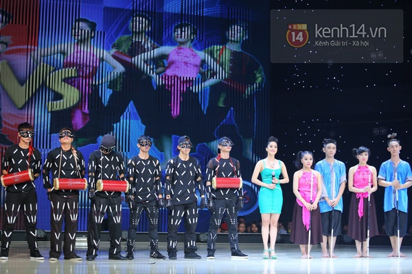 Got To Dance: Hồ Vĩnh Khoa khoe bụng 6 múi trên sân khấu 17