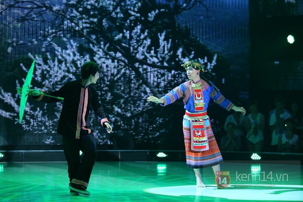 Got To Dance: Các thí sinh nam thi nhau giả gái 38