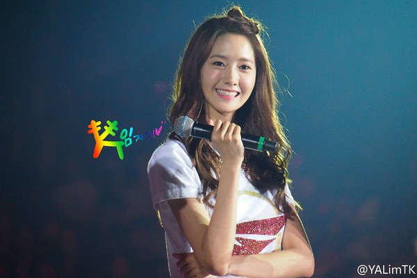 Ngắm SNSD "quậy tưng" s&acirc;n khấu Hồng K&ocirc;ng 91