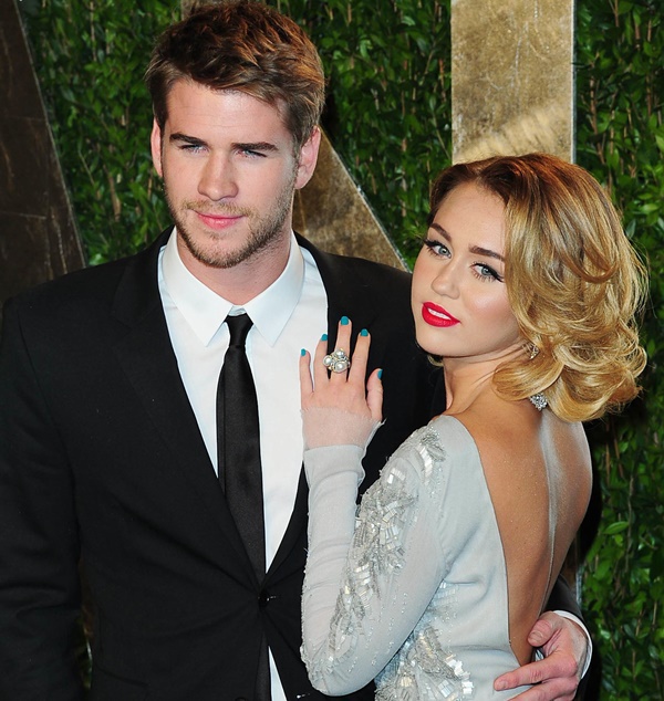 10 khoảnh khắc để đời của Miley Cyrus trong năm 2013 4