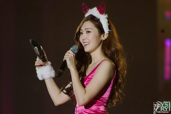 Jessica (SNSD) mặc đồ bơi hóa thành Lee Hyori 39