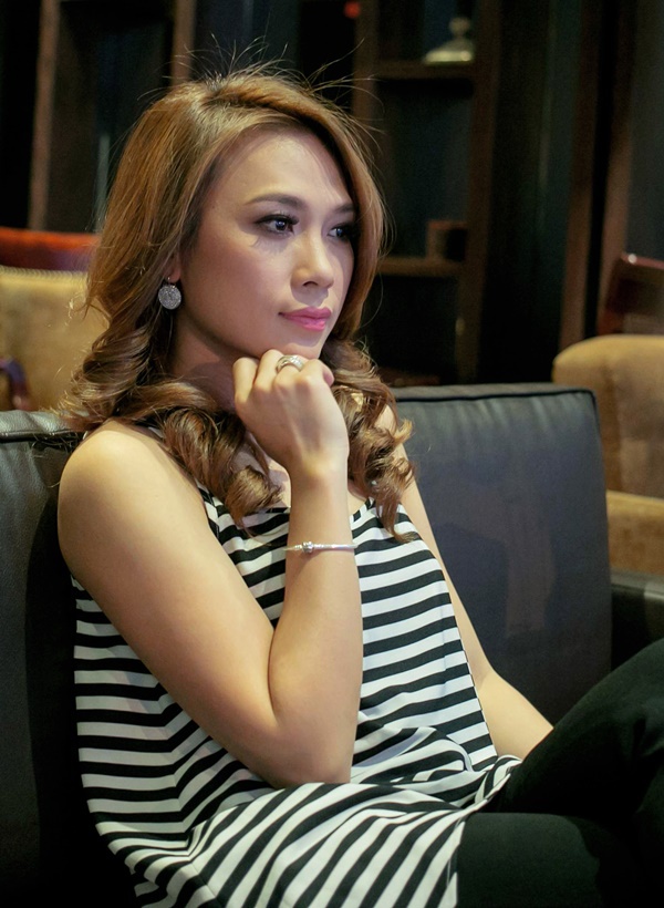 Mỹ T&acirc;m c&agrave; ph&ecirc; cuối năm c&ugrave;ng fan tại "tổ họa mi" 12