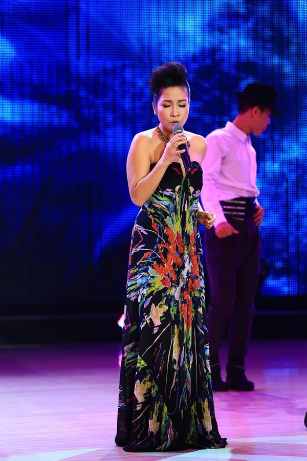 Got To Dance: Yến Trang bỏ ghế nóng, làm MC vì Khánh Thi "mất tích" 12