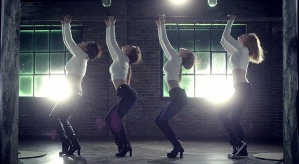 Bộ đôi hài hước tung MV nhái 2NE1, EXO, Trouble Maker... 5