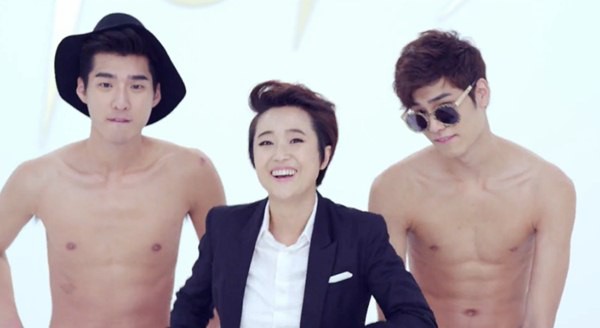 Bộ đôi hài hước tung MV nhái 2NE1, EXO, Trouble Maker... 13
