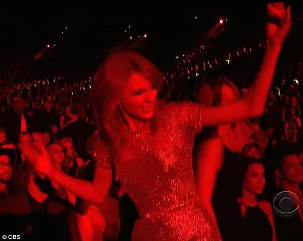 Taylor Swift "hố hàng" vì tưởng mình ẵm Grammy 8