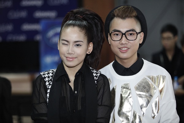 Tăm tia hậu trường làm đẹp của các thí sinh "Vietnam Idol 2013" 19
