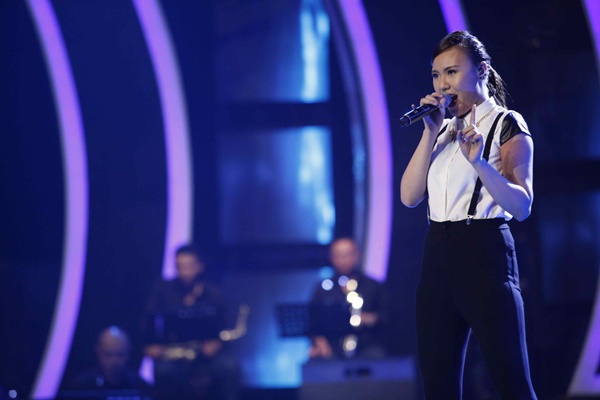 Vietnam Idol: Top 12 tr&igrave;nh diễn "đỉnh" khiến ban gi&aacute;m khảo cho&aacute;ng v&aacute;ng 17