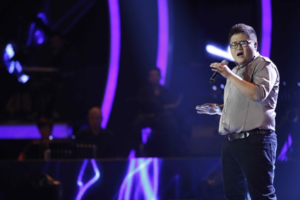 Vietnam Idol: Top 12 tr&igrave;nh diễn "đỉnh" khiến ban gi&aacute;m khảo cho&aacute;ng v&aacute;ng 16