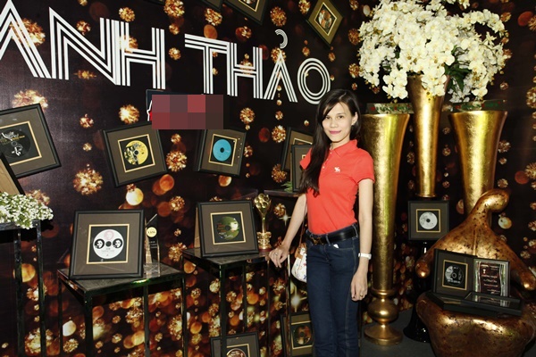 Mr.Đàm và Thanh Thảo "khóa môi" tình tứ 24