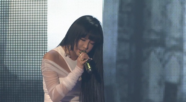 2NE1 khoe giọng live "khủng" trong clip mới toanh 3