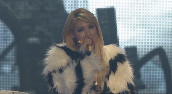 2NE1 khoe giọng live "khủng" trong clip mới toanh 4