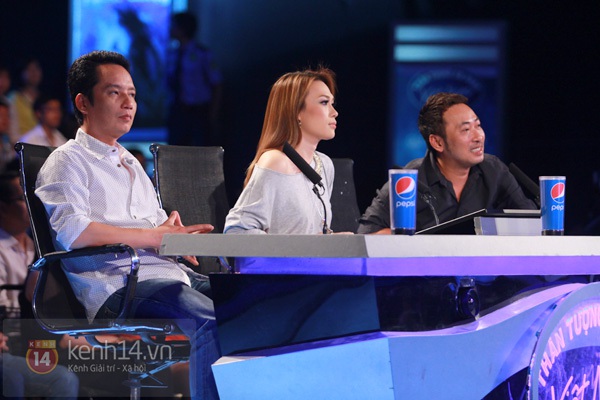 Vietnam Idol: Uyên Linh tái hiện giây phút đỉnh cao với "Chỉ là giấc mơ" 15