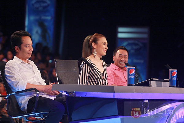 Vietnam Idol: Đông Hùng dừng bước trước "búp bê quái vật" 13