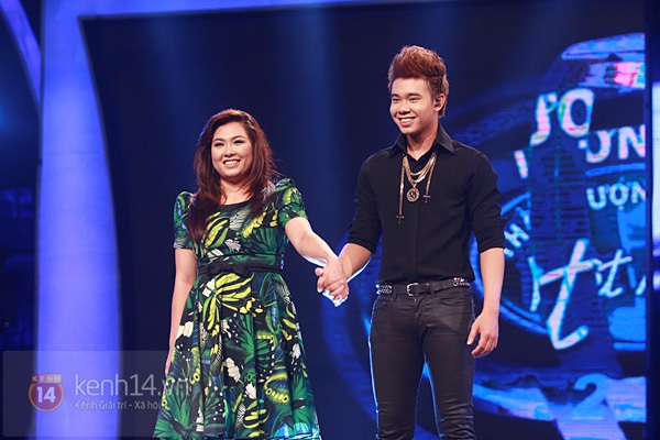 Vietnam Idol: Đông Hùng dừng bước trước "búp bê quái vật" 17