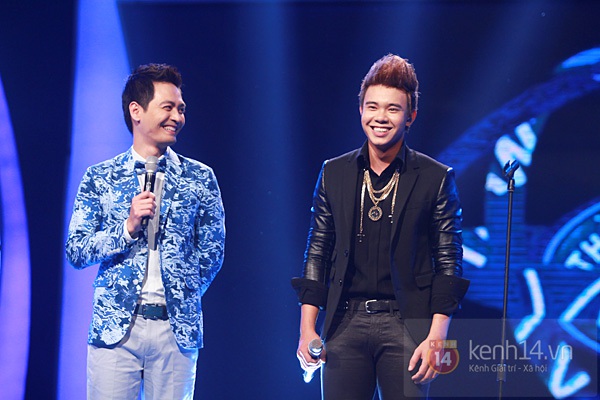 Vietnam Idol: Đông Hùng dừng bước trước "búp bê quái vật" 3