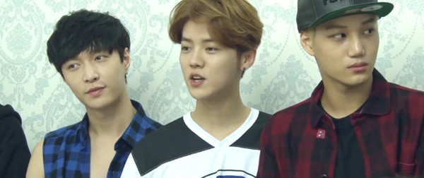 Fan dậy s&oacute;ng v&igrave; EXO quảng b&aacute; concert với 11 người 5