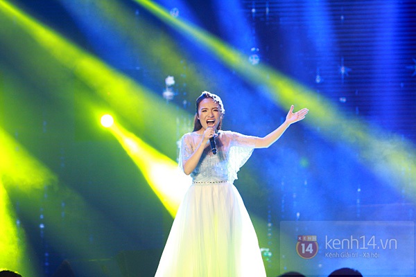 Nhật Thủy trở thành Quán quân "Vietnam Idol" mùa thứ 5 11