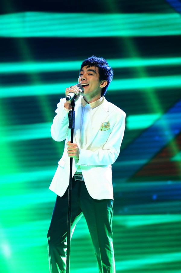 X-Factor Việt: 11 th&iacute; sinh nam gi&agrave;nh giật 6 chiếc ghế n&oacute;ng 5