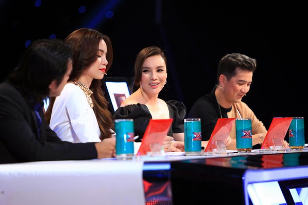 X-Factor Việt: 11 thí sinh nam giành giật 6 chiếc ghế nóng 4