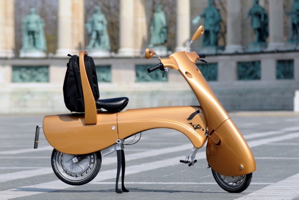 Cool Stuff: Xe m&aacute;y scooter c&oacute; thể gập v&agrave;o như va-li k&eacute;o 1