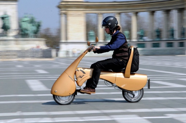 Cool Stuff: Xe m&aacute;y scooter c&oacute; thể gập v&agrave;o như va-li k&eacute;o 4