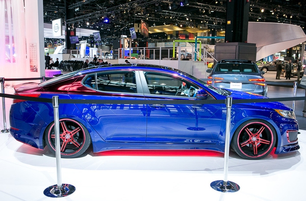 Cool Stuff: Kia Optima Hybrid - xe &ocirc; t&ocirc; của Si&ecirc;u Nh&acirc;n 5