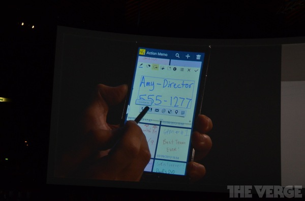 Galaxy Note 3 chính thức xuất hiện, ốp lưng da, cấu hình mạnh mẽ hơn 19