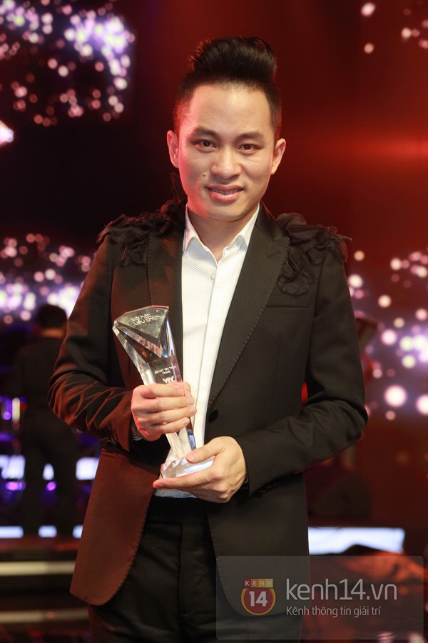Anna Trương, Văn Mai Hương, Bảo Anh nh&iacute; nhảnh trong hậu trường 14