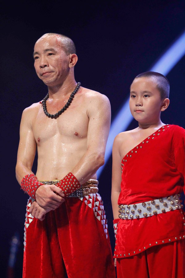 Chàng trai khuyết tật gây xúc động ở Bán kết 4 Got Talent 6