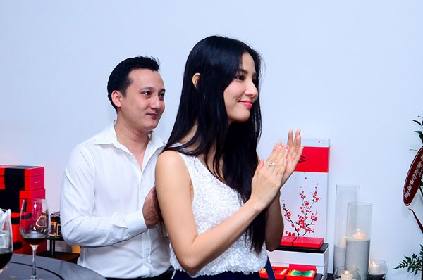 "Săm soi" bạn trai đại gia của mỹ nh&acirc;n Việt 15