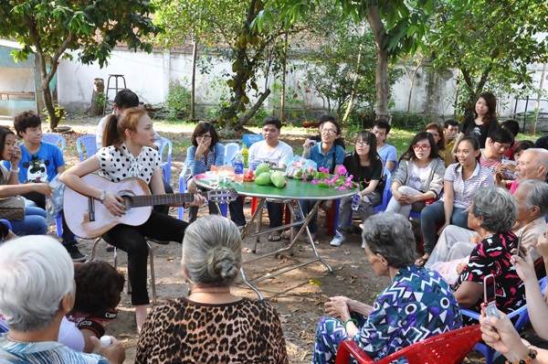 Mỹ Tâm cười "thả ga" giữa nắng nóng 42 độ C 2