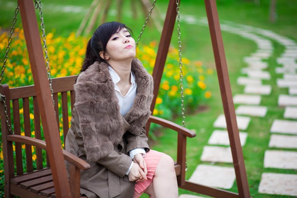 Quỳnh Nga khoe vẻ đẹp nuột n&agrave; trong MV mới 10