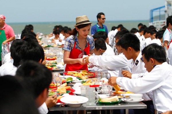 MasterChef Vietnam: Đội trưởng Kim Quyên bất bình vì bị tráo đổi thành viên 13