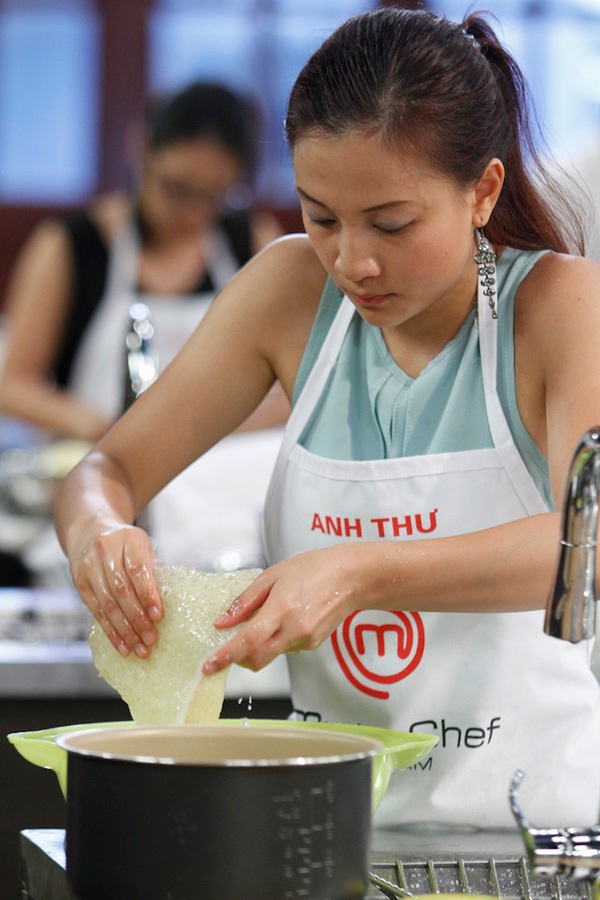 MasterChef tập 11: Quảng cáo "lố", thí sinh bức xúc vì bị loại 14