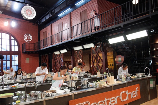 MasterChef tập 11: Quảng cáo "lố", thí sinh bức xúc vì bị loại 13