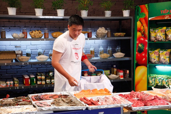 MasterChef Việt Nam tập 12: Giám khảo tiếp tục bị "ném đá" 12