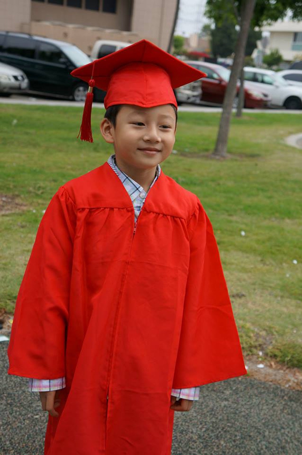 Jennifer Phạm khoe ảnh con trai tốt nghiệp mẫu gi&aacute;o 4