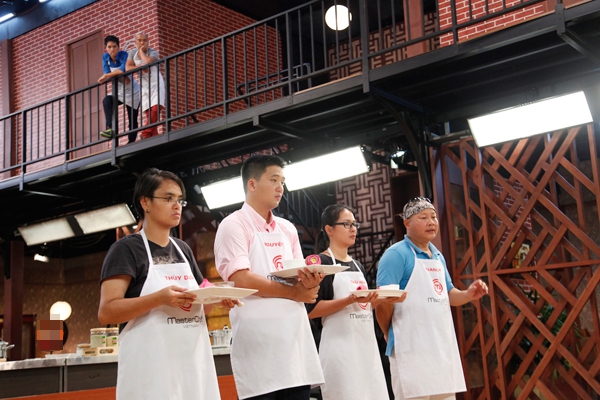 Dàn sao Việt bất ngờ trước tài năng các thí sinh "MasterChef" 17