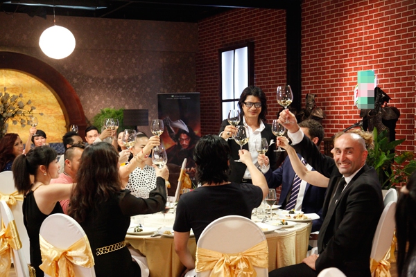 D&agrave;n sao Việt bất ngờ trước t&agrave;i năng c&aacute;c th&iacute; sinh "MasterChef" 14
