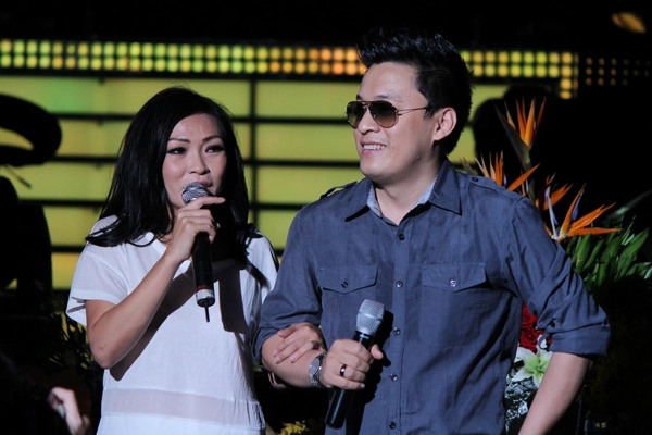Lam Trường thân thiết bên Phương Thanh 2